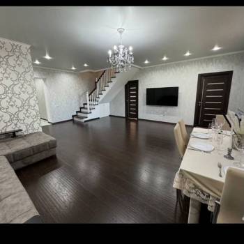 Сдается Многокомнатная квартира, 170 м²