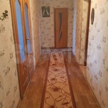 Продается Многокомнатная квартира, 77 м²