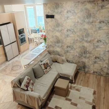 Продается Многокомнатная квартира, 98 м²