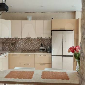 Продается Многокомнатная квартира, 98 м²