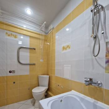 Продается 1-комнатная квартира, 32 м²