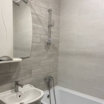 Продается 1-комнатная квартира, 37 м²