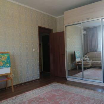 Продается 1-комнатная квартира, 38 м²