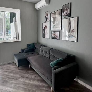 Продается 1-комнатная квартира, 42 м²