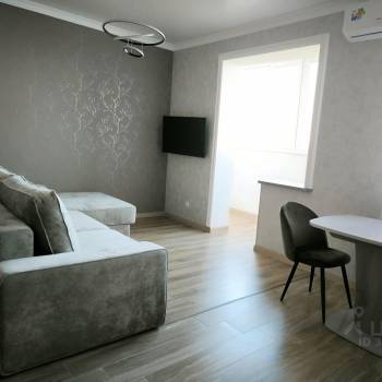 Сдается 1-комнатная квартира, 39 м²