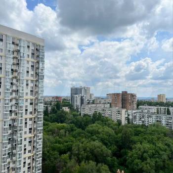 Продается 1-комнатная квартира, 40 м²