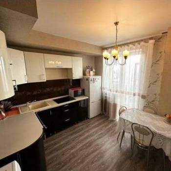 Продается 2-х комнатная квартира, 64 м²