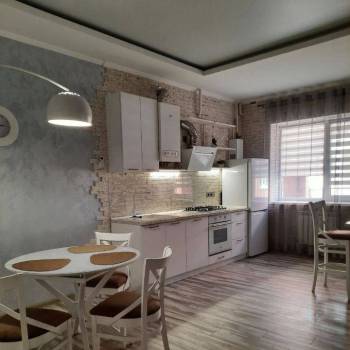 Сдается 1-комнатная квартира, 59 м²