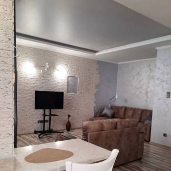 Сдается 1-комнатная квартира, 59 м²