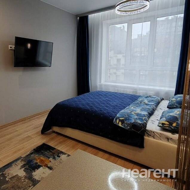 Продаю 1-комн. квартиру, Александровка (ул. Берберовская)