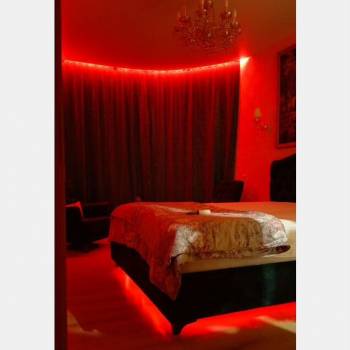 Продается 1-комнатная квартира, 42 м²