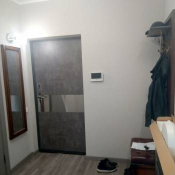 Продается 1-комнатная квартира, 56 м²