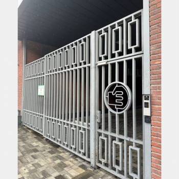 Продается Многокомнатная квартира, 135,8 м²