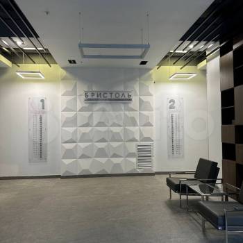 Продается Многокомнатная квартира, 135,8 м²