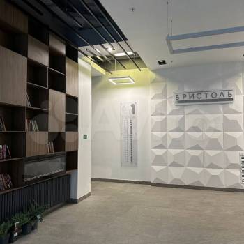 Продается Многокомнатная квартира, 135,8 м²