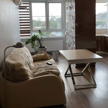 Продается 1-комнатная квартира, 40 м²