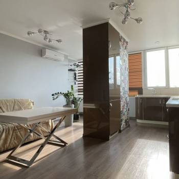 Продается 1-комнатная квартира, 40 м²