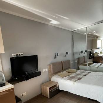 Продается 1-комнатная квартира, 40 м²