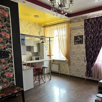 Продается 1-комнатная квартира, 32 м²