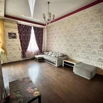 Продается 1-комнатная квартира, 32 м²