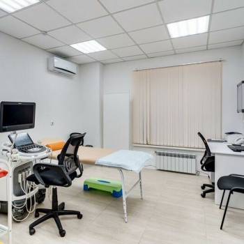 Сдается Нежилое помещение, 330 м²