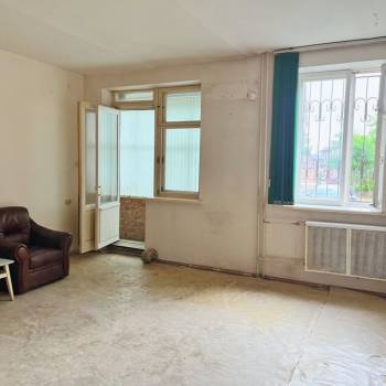 Продается 1-комнатная квартира, 61,5 м²