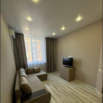 Продается 1-комнатная квартира, 36 м²