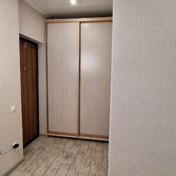 Продается 1-комнатная квартира, 55 м²