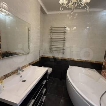 Продается 1-комнатная квартира, 52 м²