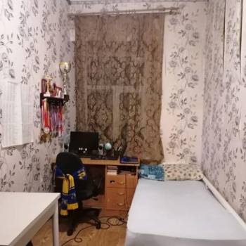 Продается Многокомнатная квартира, 57 м²