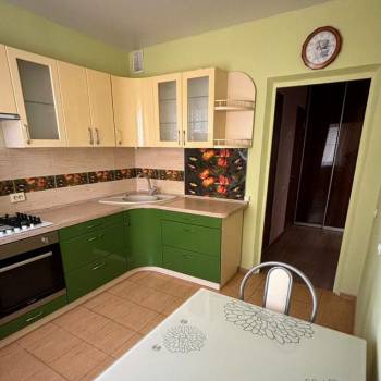 Продается 1-комнатная квартира, 33 м²