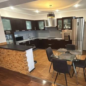 Продается 3-х комнатная квартира, 102,3 м²