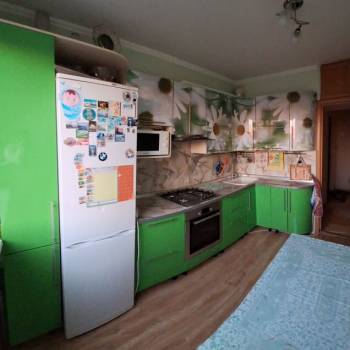 Продается Многокомнатная квартира, 93,2 м²