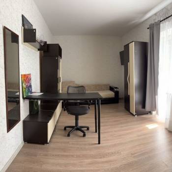 Продается 1-комнатная квартира, 42,1 м²