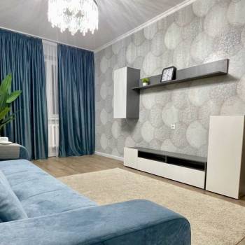 Сдается 2-х комнатная квартира, 70 м²