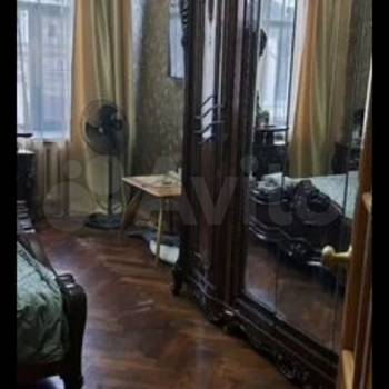 Продается Многокомнатная квартира, 80 м²