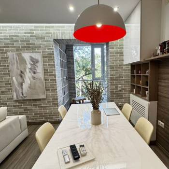 Продается 2-х комнатная квартира, 82 м²