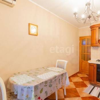 Продается 2-х комнатная квартира, 69 м²