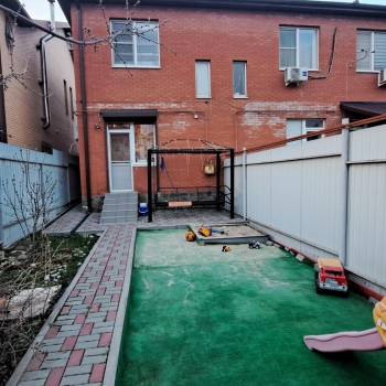 Продается 3-х комнатная квартира, 63 м²