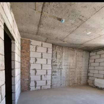 Продается 1-комнатная квартира, 65 м²