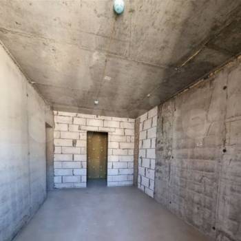 Продается 1-комнатная квартира, 65 м²