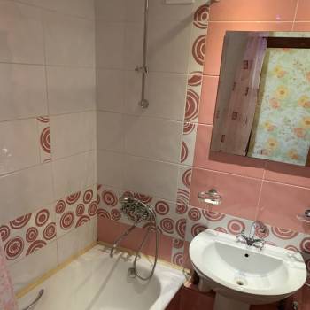 Продается 3-х комнатная квартира, 58 м²