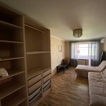 Продается 3-х комнатная квартира, 58 м²