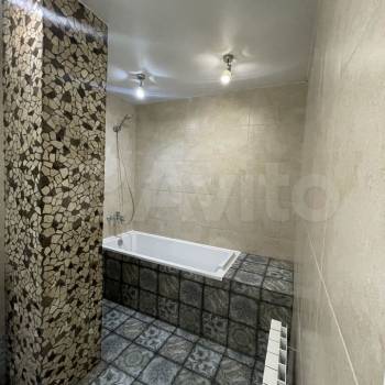 Продается 1-комнатная квартира, 51 м²