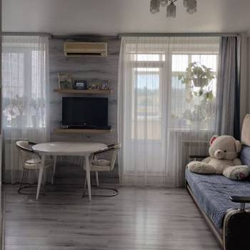 Продается 1-комнатная квартира, 33 м²