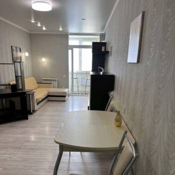 Продается 1-комнатная квартира, 35 м²