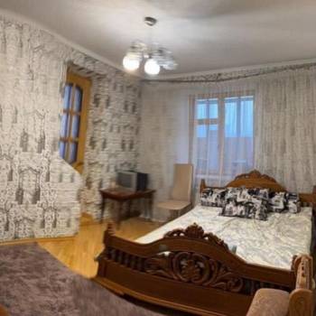 Продается Многокомнатная квартира, 100 м²