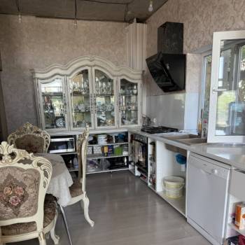 Продается Дом, 200 м²