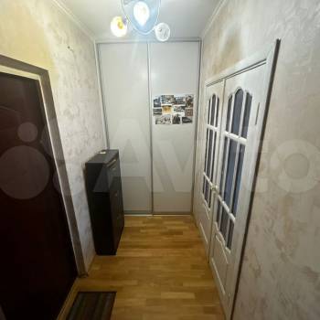 Продается 1-комнатная квартира, 42 м²