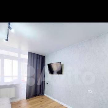 Продается 1-комнатная квартира, 32 м²